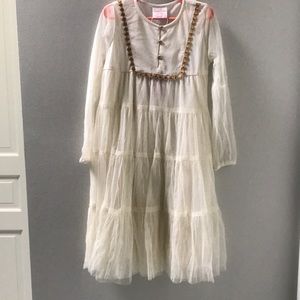 Cream and gold dress and leggings